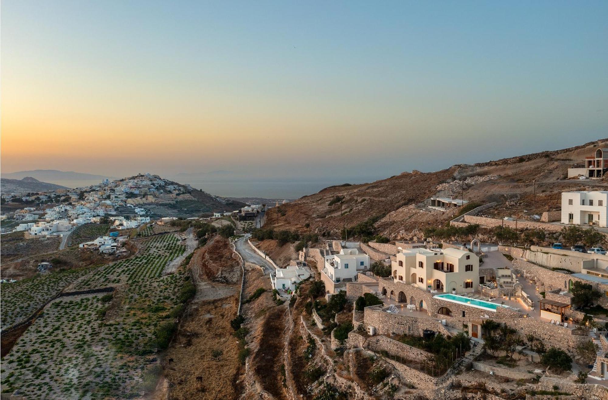 Zatrikion Santorini Villas Pyrgos Kallistis Exterior photo